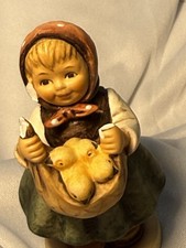 Hummel Goebel Girl With Bread