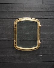 Opening Curved Brass Ships