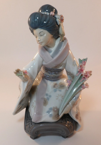 Lladro japanese lady - lladro, 1/2"