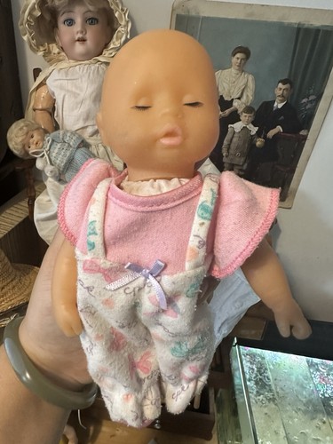 Vinatge small baby doll - vinatge,