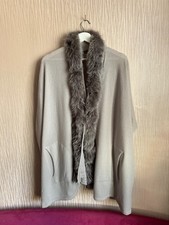 D’ EXTERIOR women 100% cashmere poncho size 3