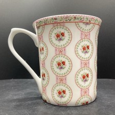 Queens Classic Cameo Bows &