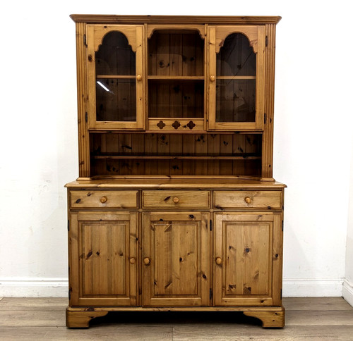 Dresser classic pine ducal - dresser,