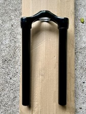 Marzocchi Bomber Z2  27.5 crown / stanchions assembly