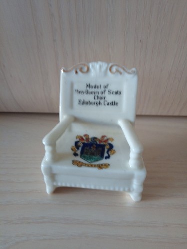 Crested china model mary - crested,