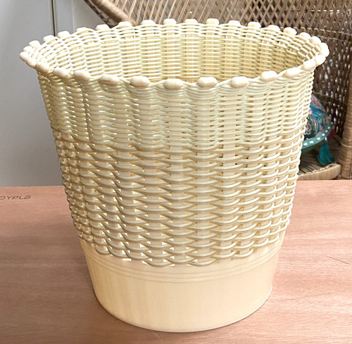 Vintage 1960s plant pot - plant,