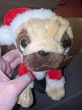 Santa Pug, Love Pugsley, Keel