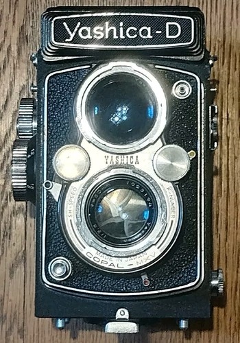 Vintage yashica camera 120 - d,