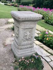 2x Concrete Fleur de Lis