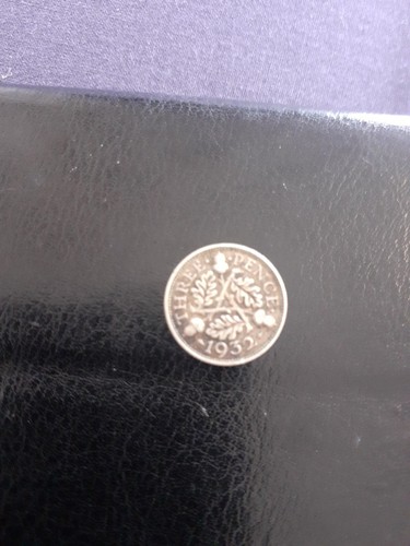Threepence coin - threepence,