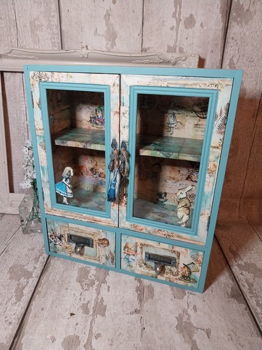 Alice wonderland display - wonderland,