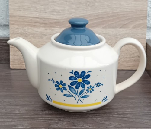 Biltons vintage teapot - biltons,