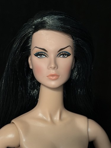 Lilith blair never - never, ordinary