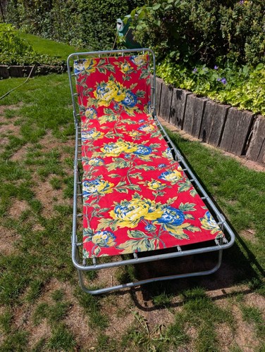 Vintage garden sun lounger - lounger, red