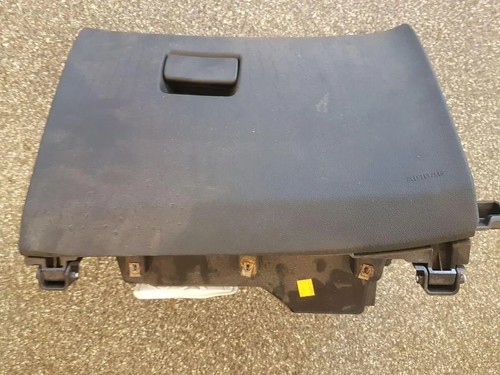 Opel cascada w13 glove - opel,