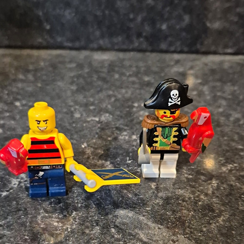 Lego pirates minifigures - lego, lot