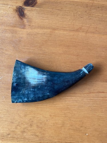 Priming powder horn likely - -,