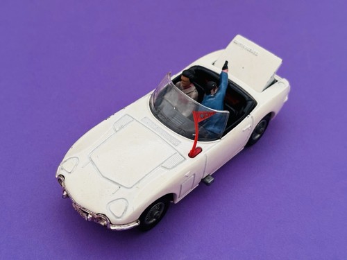 Corgi james bond c336 toyota - corgi,