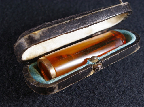 Cigarette holder amber - amber, vintage