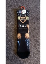 WWE HULK HOGAN ROCK EM SOCKS NWO L/XL BRAND NEW HOLLYWOOD RARE