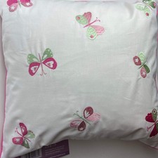 Sweetheart Cushion by Helena