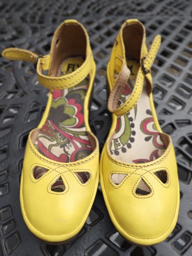 Gorgeous yellow leather - leather, shoes