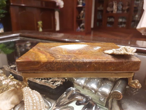 Vintage onyx ashtray with - with, lion