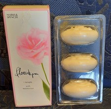 3 M&S Florentyna Flower Shaped