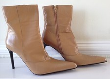 Faith Solo Bionic Camel