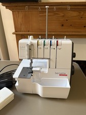 Bernina Bernette B44 Funlocker