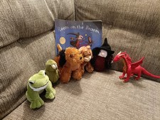 Room On The Broom, Julia