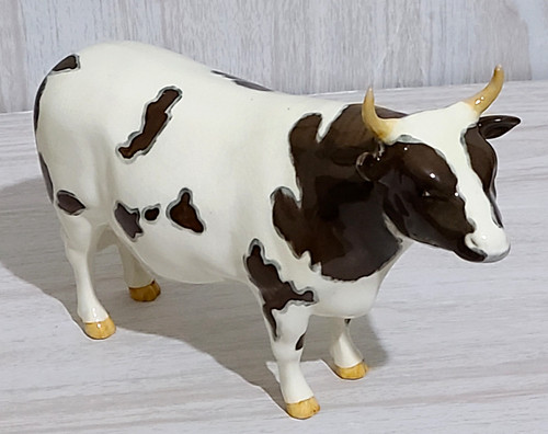 Beswick ayrshire bull - ayrshire, ch
