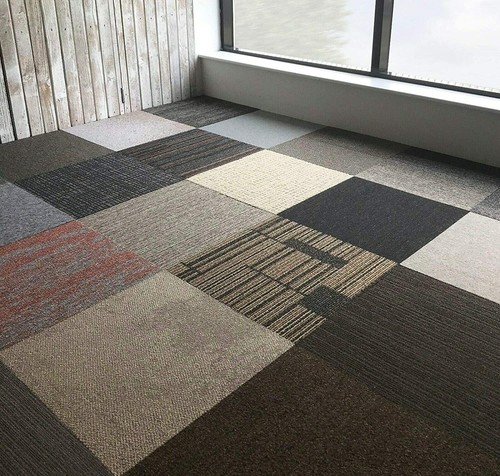 Mixed colours carpet - 20,