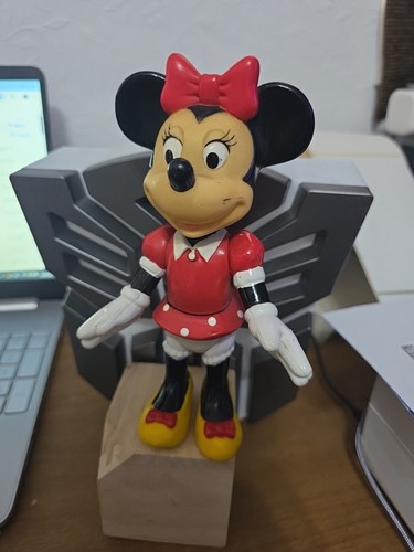 Vintage minnie mouse figure - minnie,
