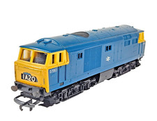 Hornby R758 D7063 OO Gauge BR