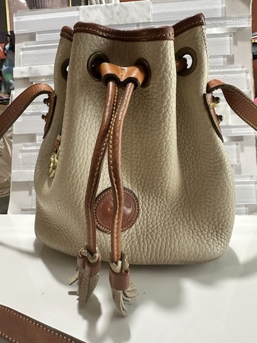 Dooney bourke vintage shoulder - vintage,
