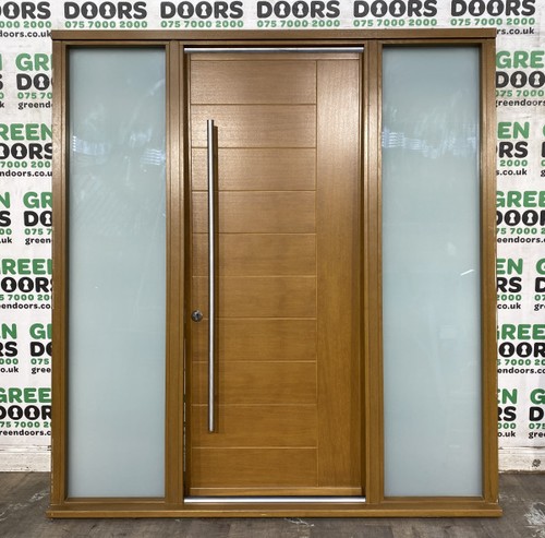 Front door with - door, sidelights