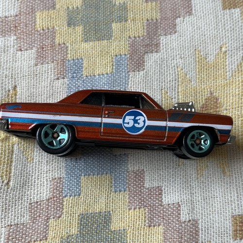Hot wheels chevelle red - ss,