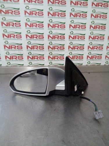 Nissan primera door - nissan,