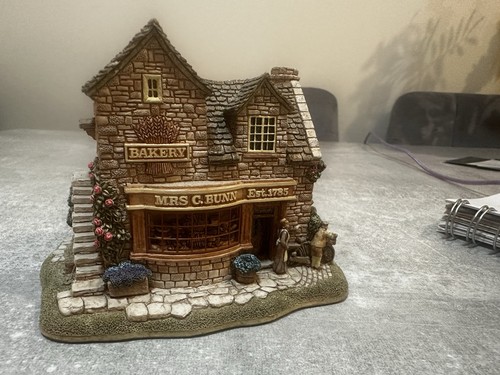 Lilliput lane village shop - lane,