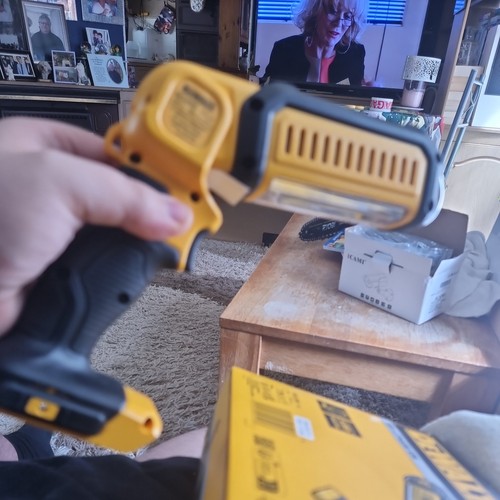 Dewalt dcl050 led work - dewalt,