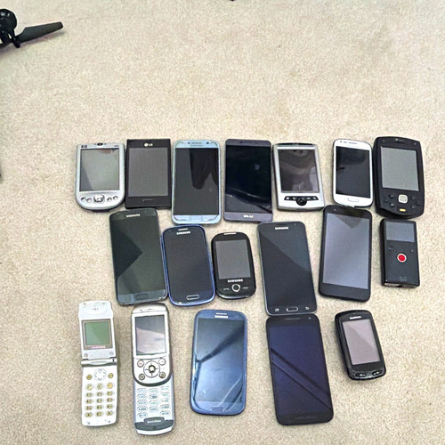 Mixed brand lot mobile - mixed, of