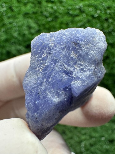 Tanzanite crystal with color - tanzanite,