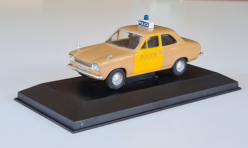 Corgi vanguards ford escort - ford,