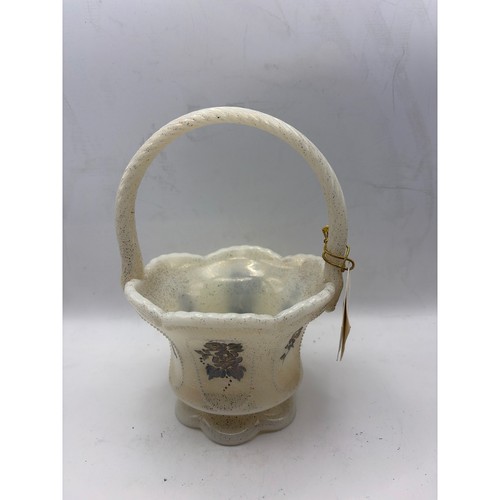 Fenton art glass romance - fenton,