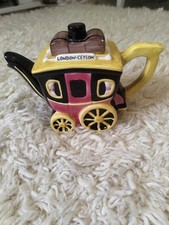 Danbury Mint Bob Hersey Vintage Novelty Tea Pot Carriage Coach