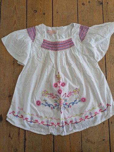 Pretty white smocked angels - pretty,