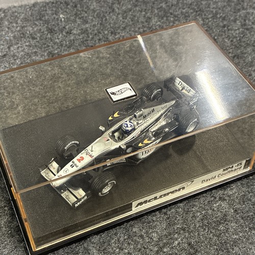 Hot wheels mclaren - mclaren, mp4-15
