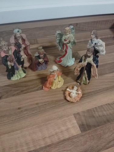 Vintage nativity set with - nativity,