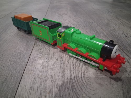 Thomas trackmaster henry train - henry,